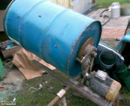 Бетономешалка из бочки Бетономешалка из бочки