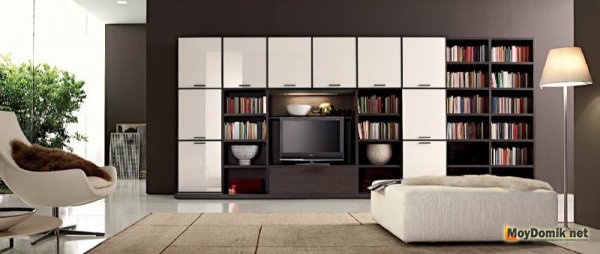 Интерьер гостиной в доме