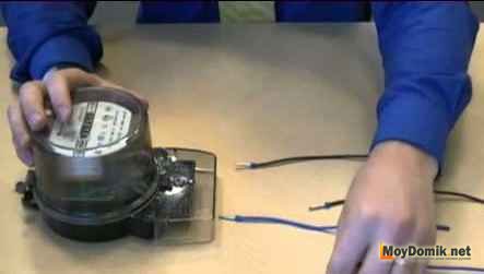 Как подключить однофазный электросчетчик в доме или квартире - схема установки