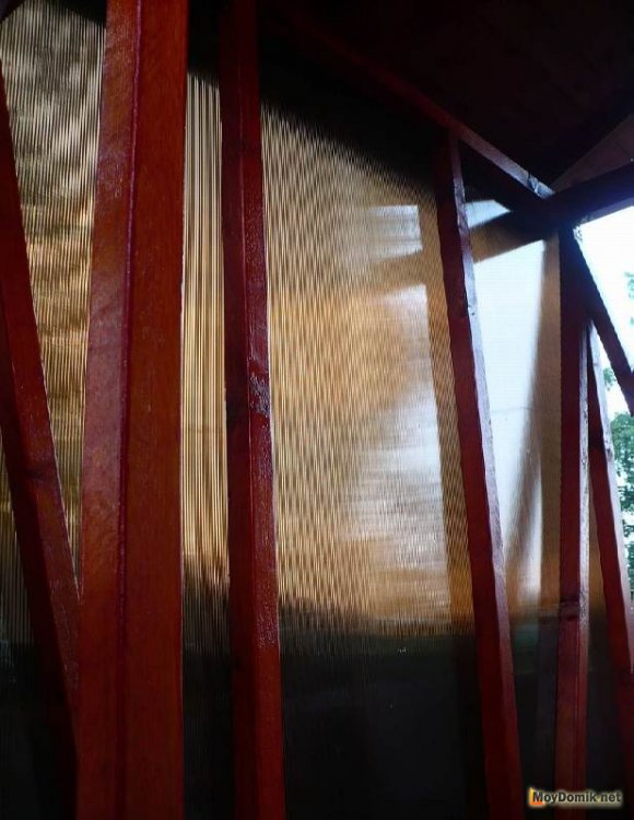 Крепление поликарбоната к каркасу (вид изнутри)