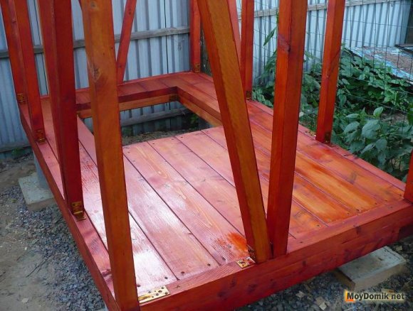 Обработка каркаса морилкой