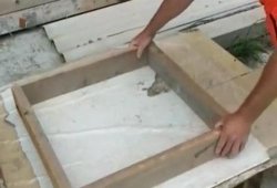 Самодельная деревянная форма для тротуарной плитки