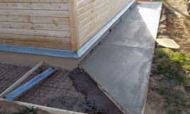 Устройство бетонной отмостки