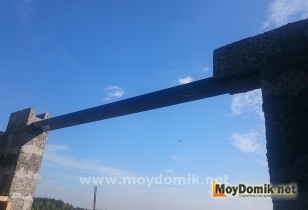 Монтаж швеллера над оконным проем в доме из арболита