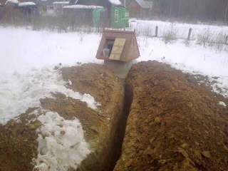Траншея для прокладки водопровода