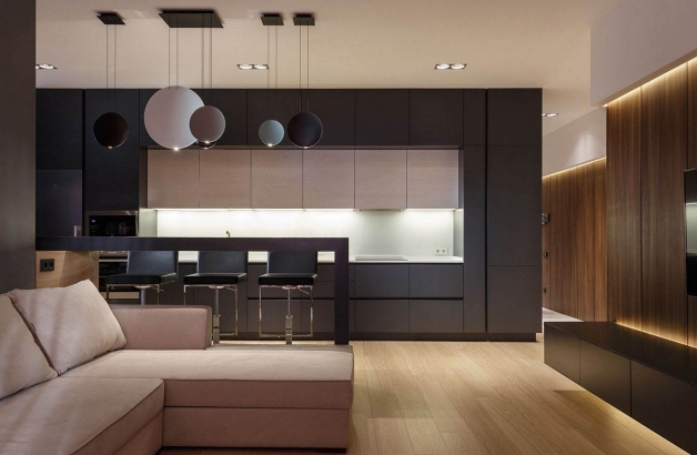 Современный дизайн кухни в загородном доме