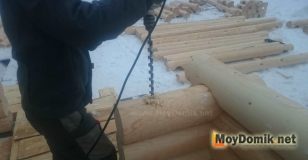 Как высверлить отверстия под нагели в бревне